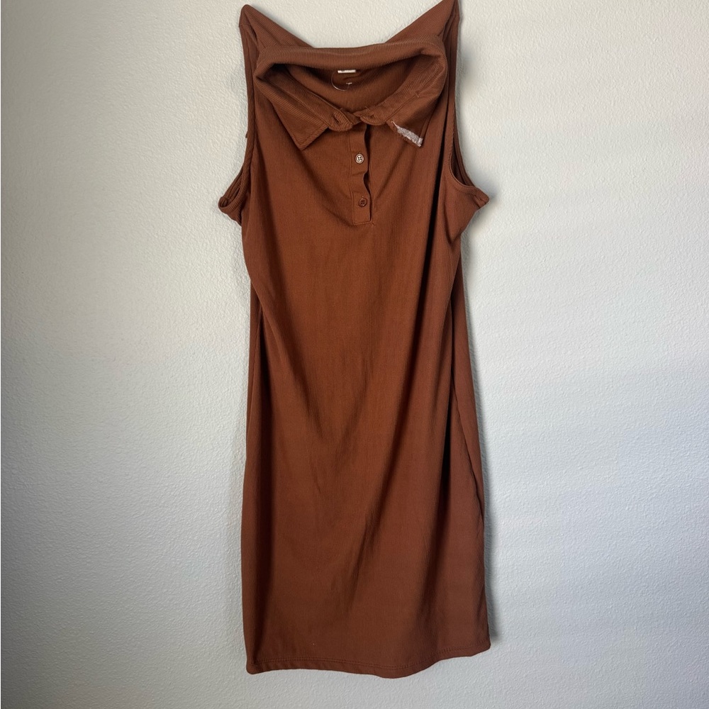 Sleeveless Collard Midi Dress